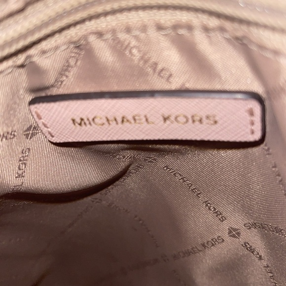 MICHAEL KORS JET SET CROSS GRAIN LEATHER TOP ZIP TOTE BAG - Picture 11 of 13